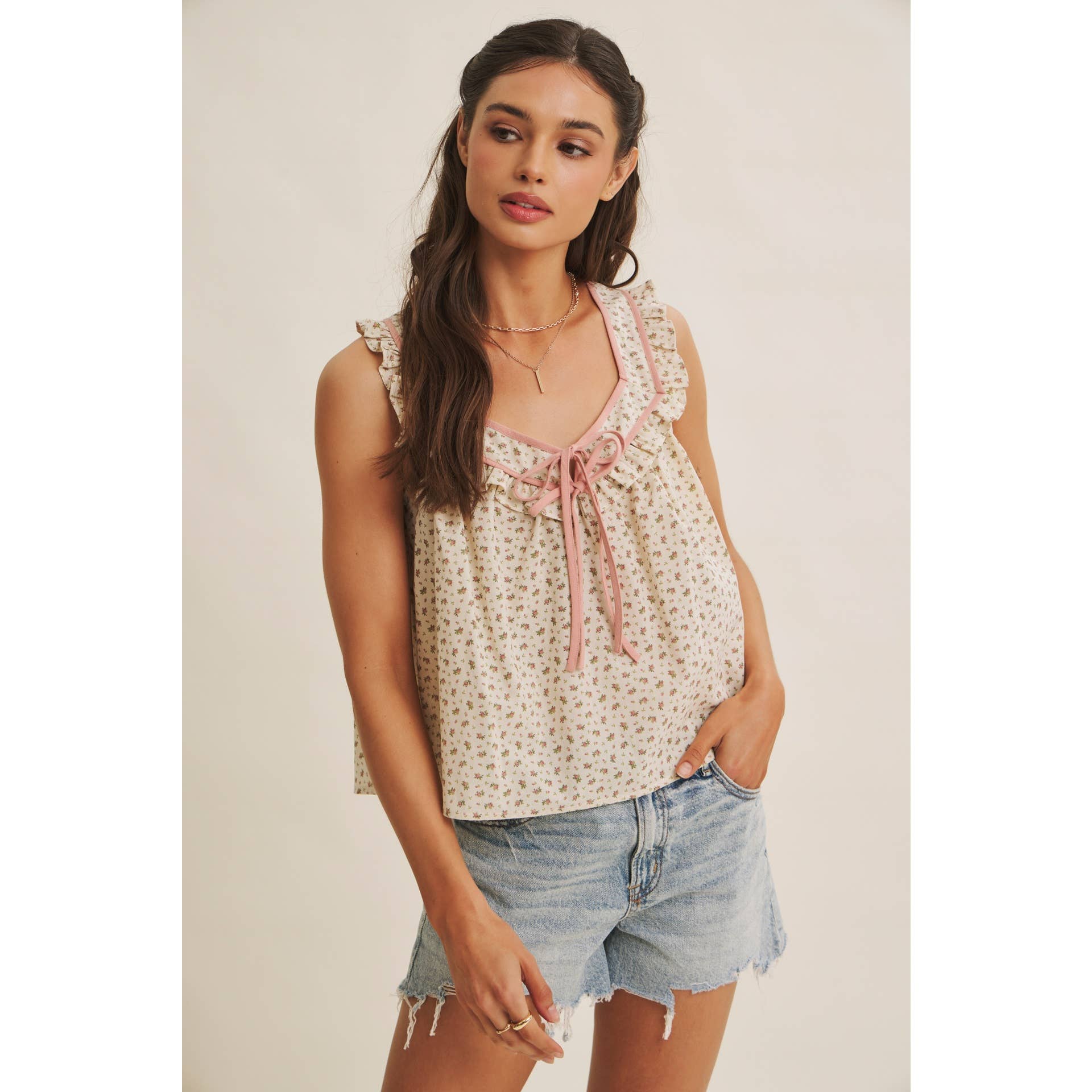 ANTIQUE MEADOW CONTRAST BINDING FLORAL RUFFLED BLOUSE TOP