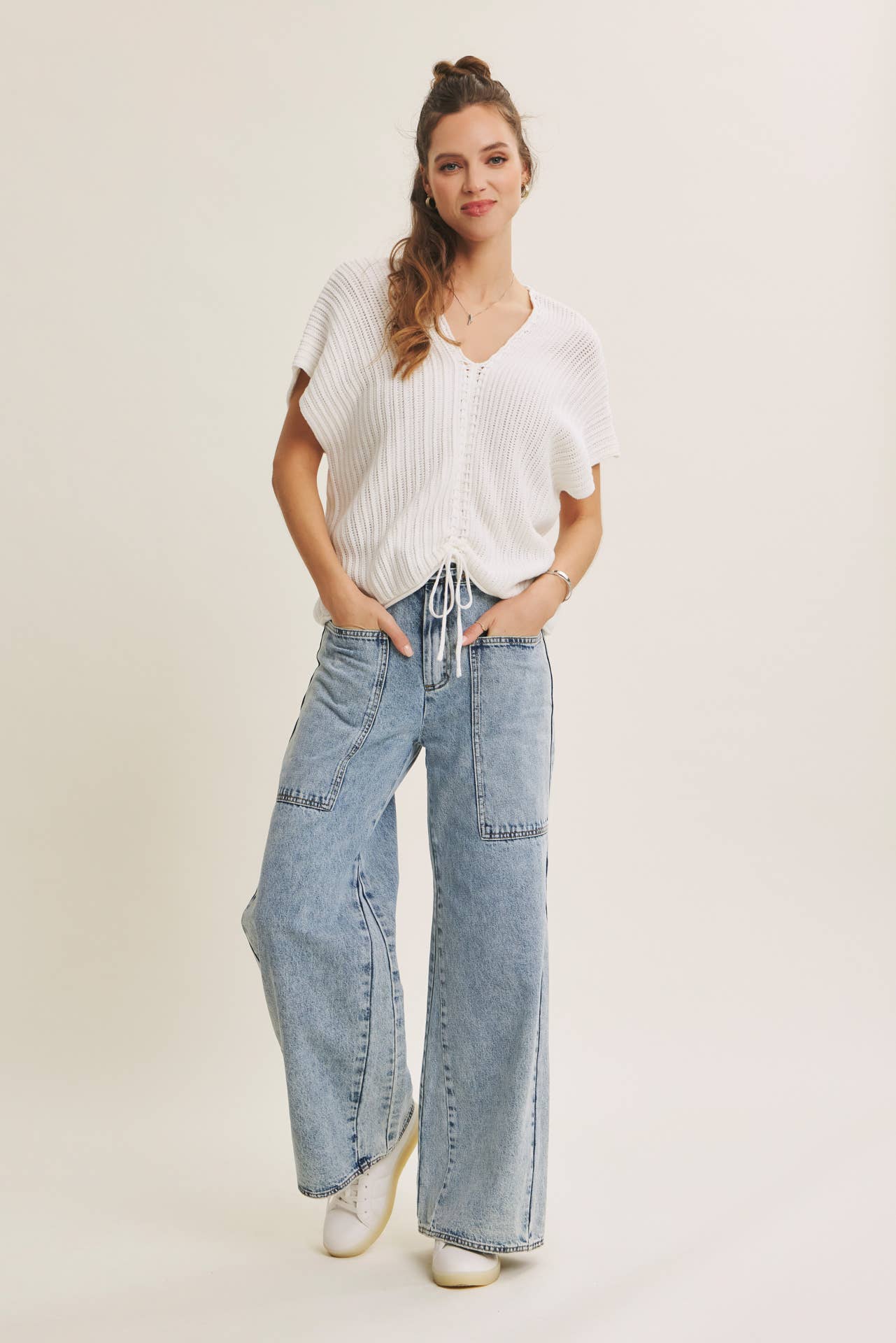 EASE AND GRACE DENIM WASHED OVERSIZED WIDE-LEG JEANS