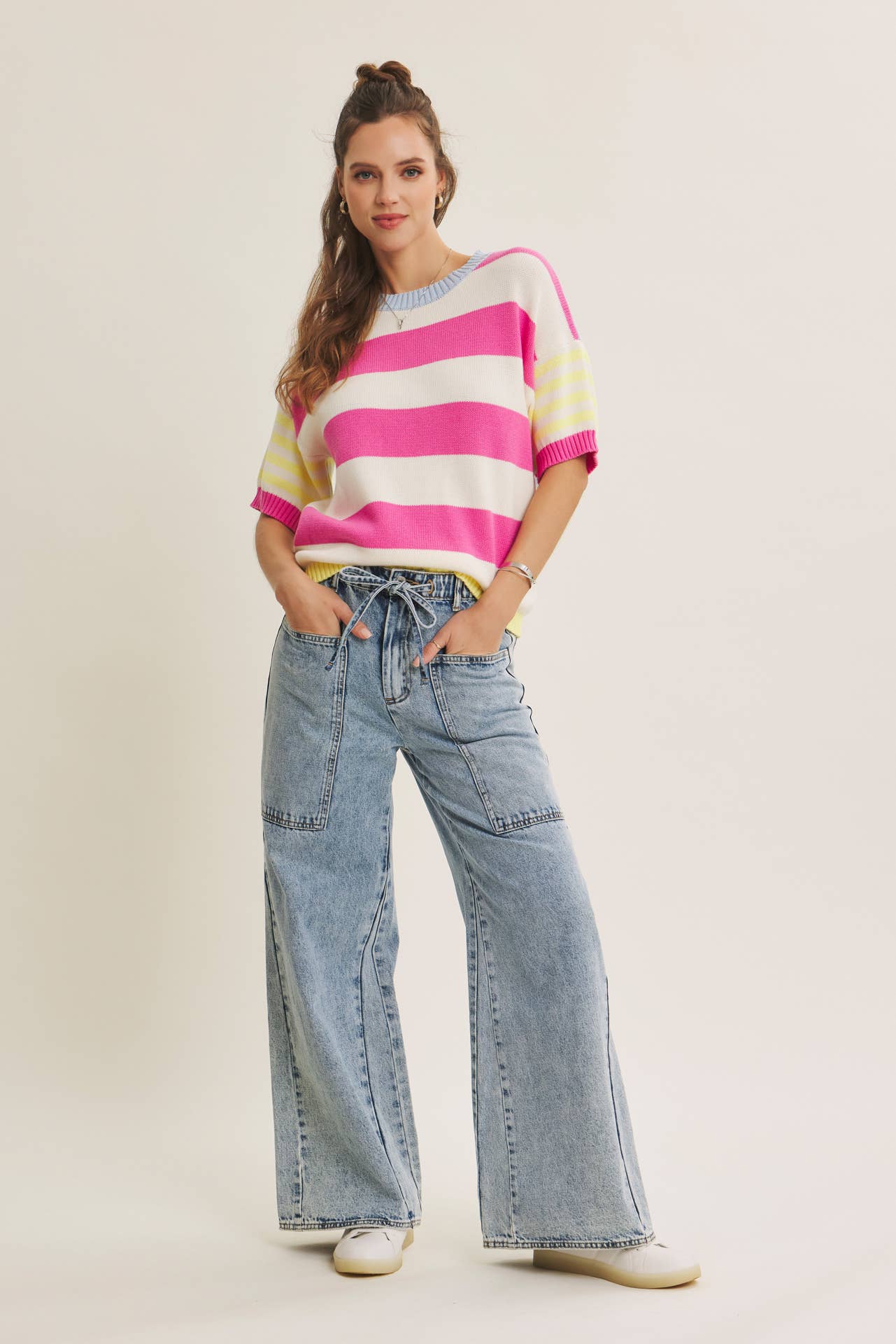 EASE AND GRACE DENIM WASHED OVERSIZED WIDE-LEG JEANS