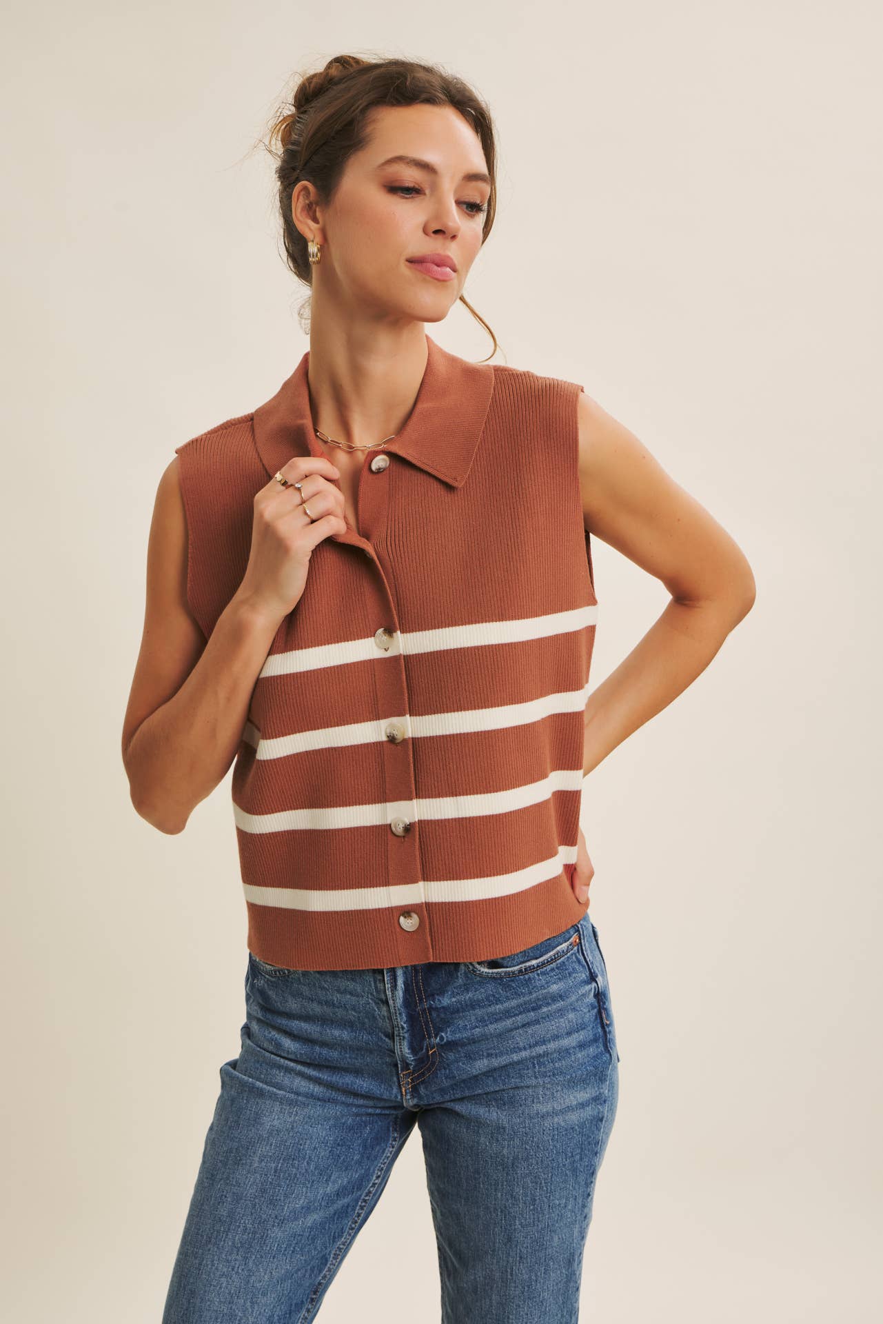 ALL SEASON LAYERING VISCOSE RIB BUTTON-DOWN SWEATER VEST
