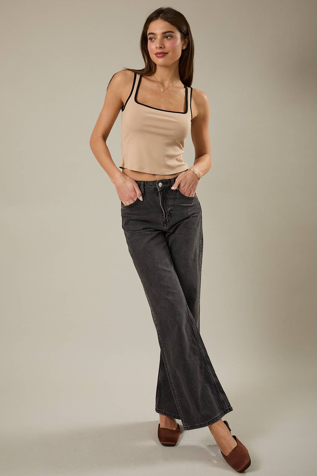 SQUARE NECK SLEEVELESS RIBBED TANK