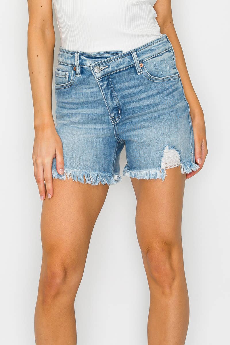 HIGH RISE CROSSOVER SHORTS