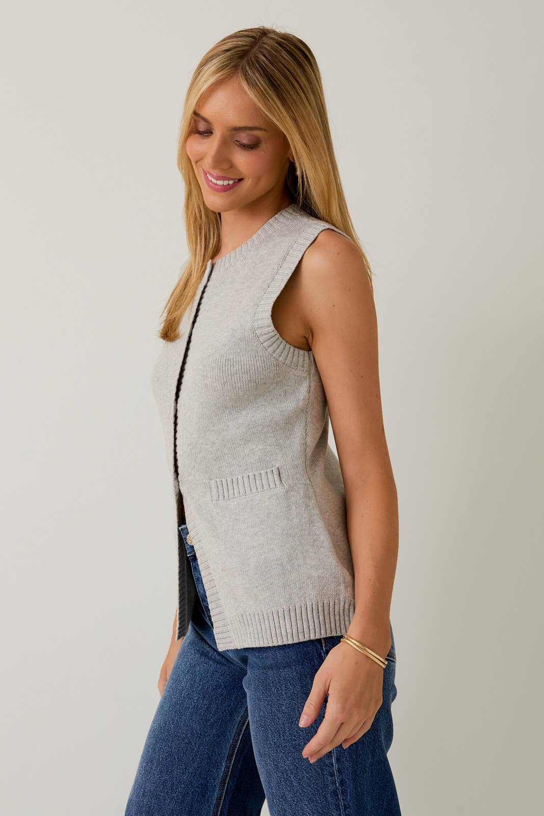 BUTTON DOWN KNIT VEST