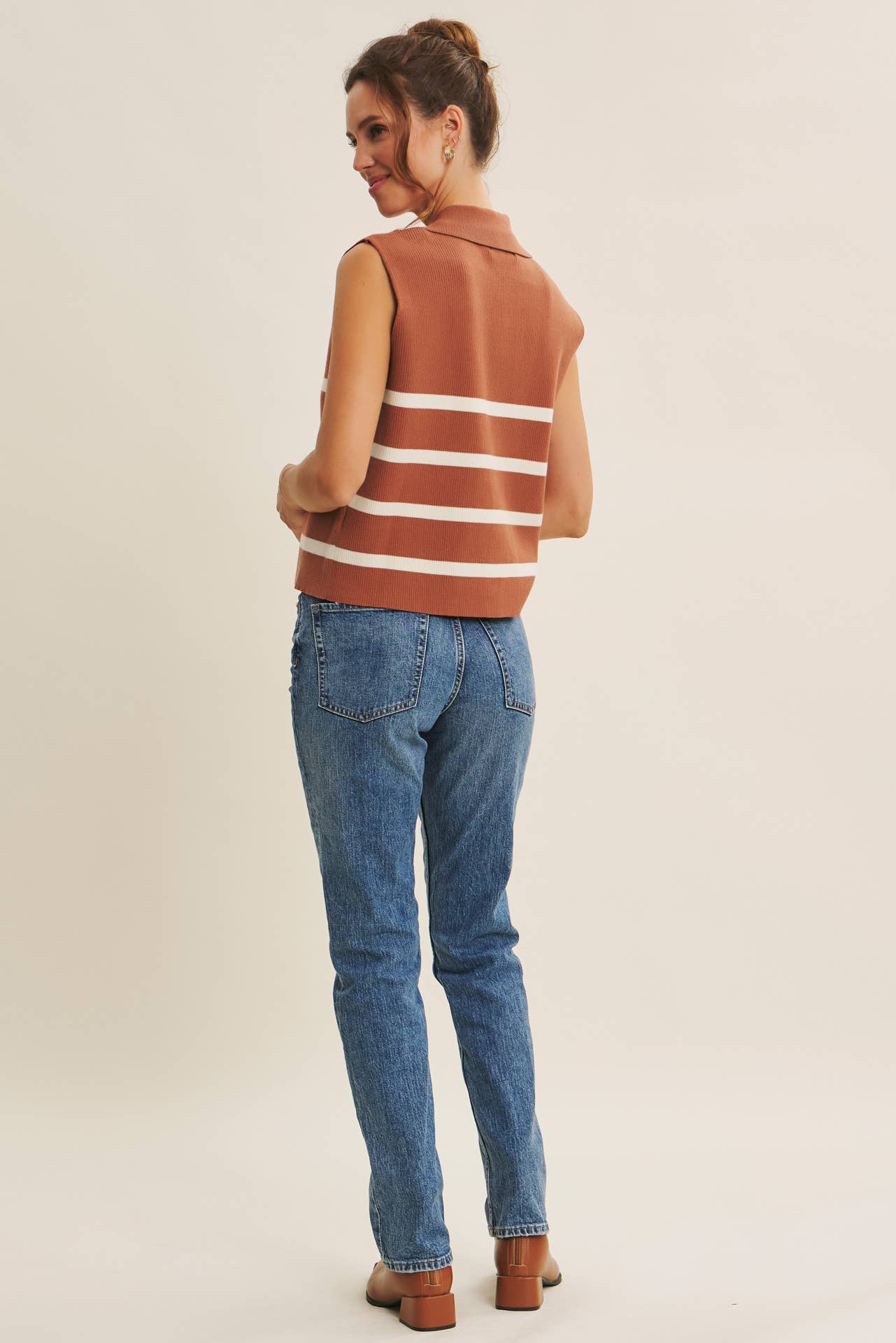 ALL SEASON LAYERING VISCOSE RIB BUTTON-DOWN SWEATER VEST