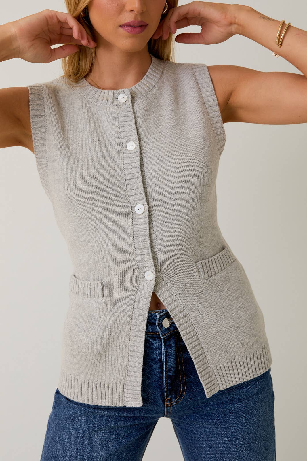 BUTTON DOWN KNIT VEST