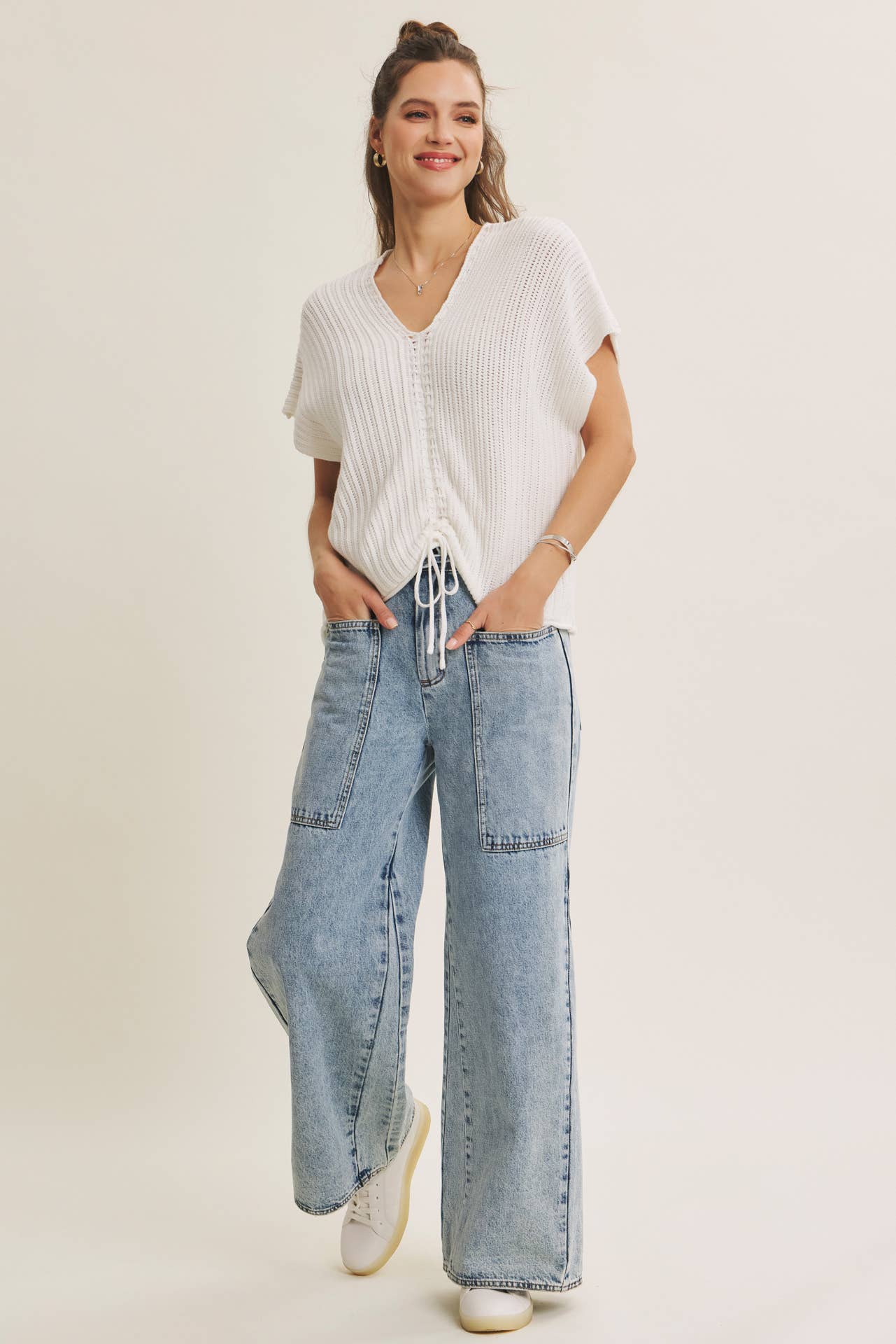 EASE AND GRACE DENIM WASHED OVERSIZED WIDE-LEG JEANS