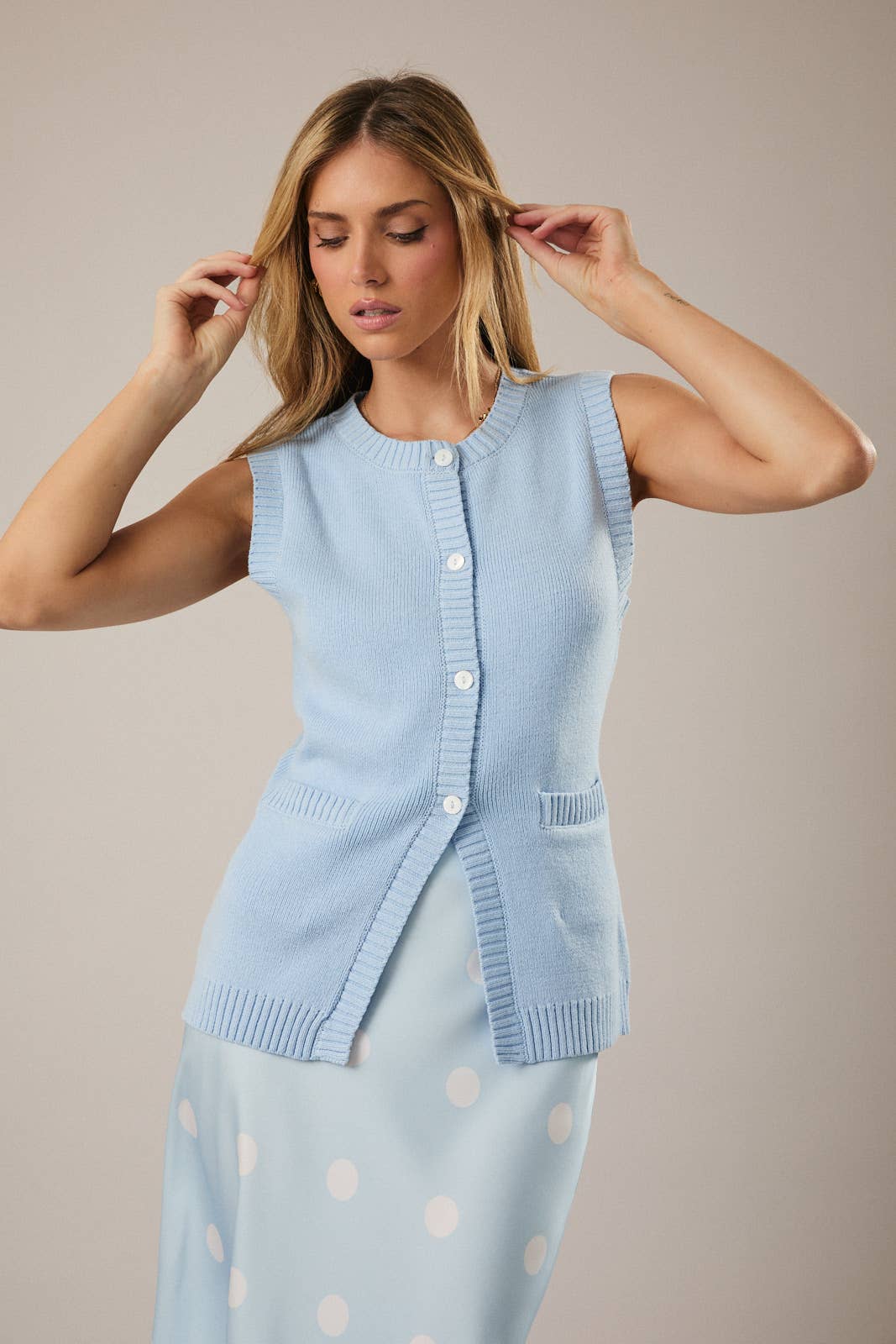 BUTTON DOWN KNIT VEST