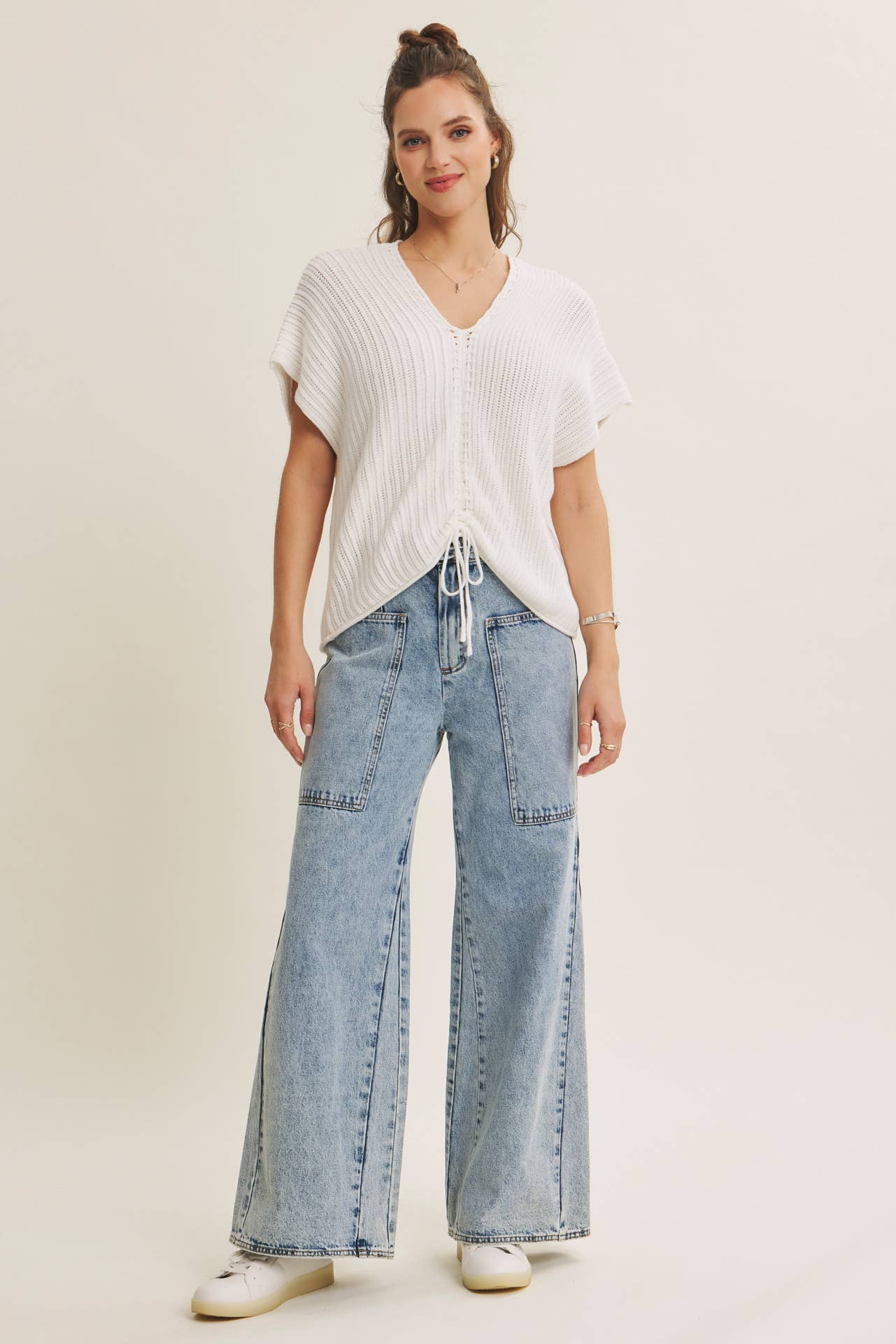 EASE AND GRACE DENIM WASHED OVERSIZED WIDE-LEG JEANS