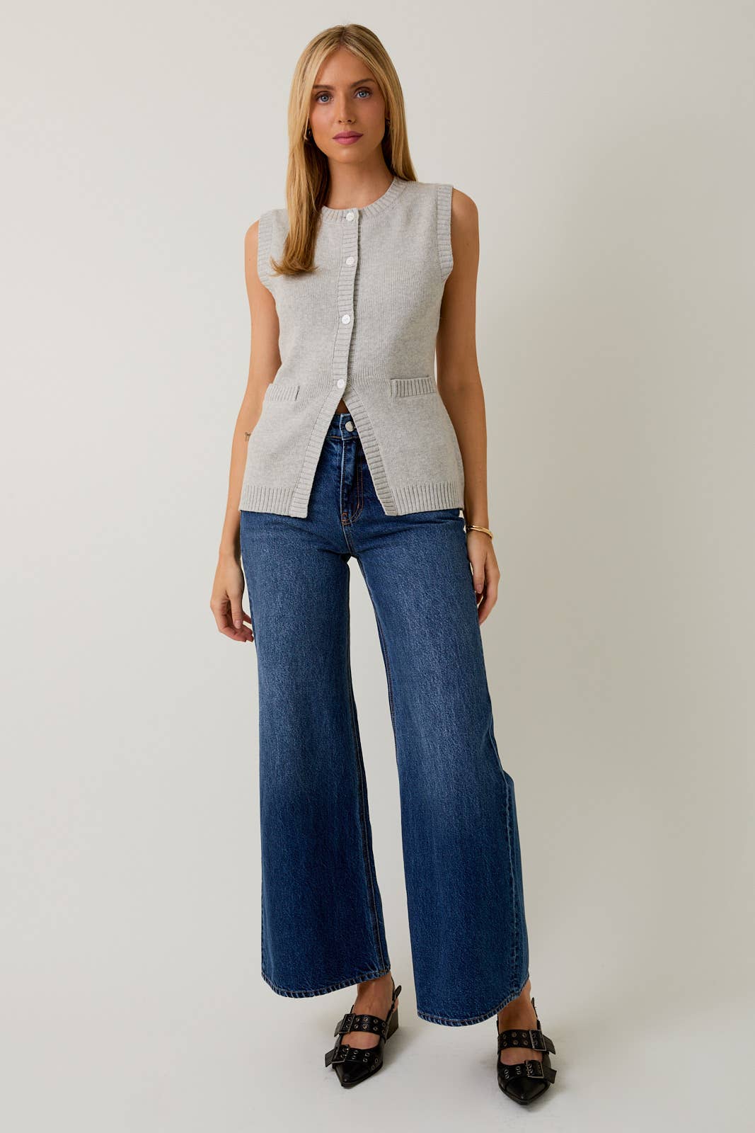 BUTTON DOWN KNIT VEST