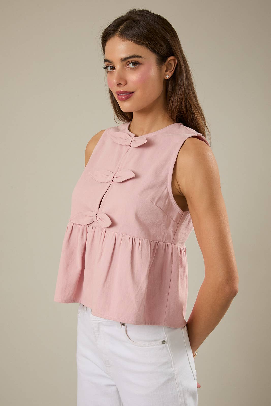 ROUND NECK SLEEVELESS FRONT BOWS TWILL TOP